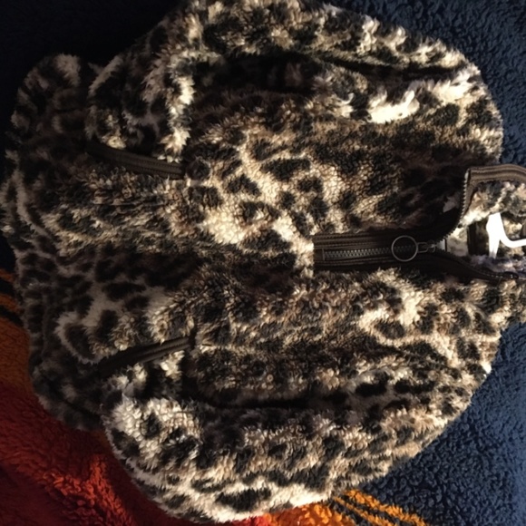 Girls leopard Sherpa Jacket midlayer - Picture 2 of 5